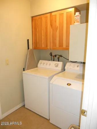 $2,200 | 15821 North 9th Place, Phoenix, AZ 85022
