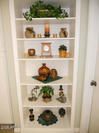 $2,200 | 15821 North 9th Place, Phoenix, AZ 85022