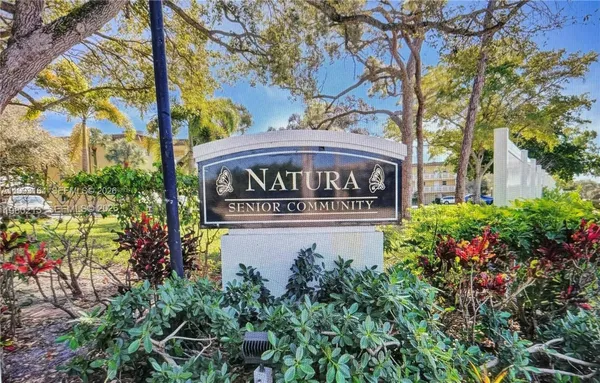 $2,800 | 2528 Southwest Natura Boulevard, Deerfield Beach, FL 33441