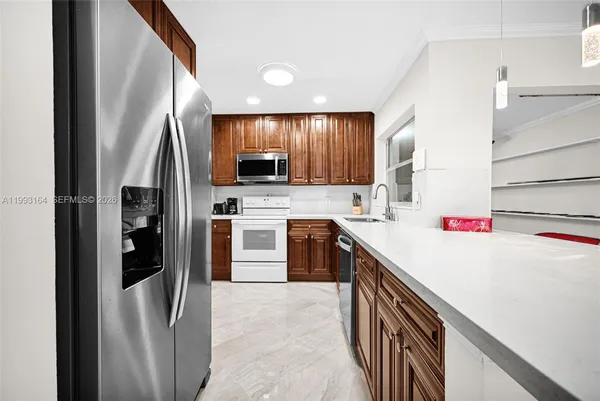 $2,800 | 2528 Southwest Natura Boulevard, Deerfield Beach, FL 33441