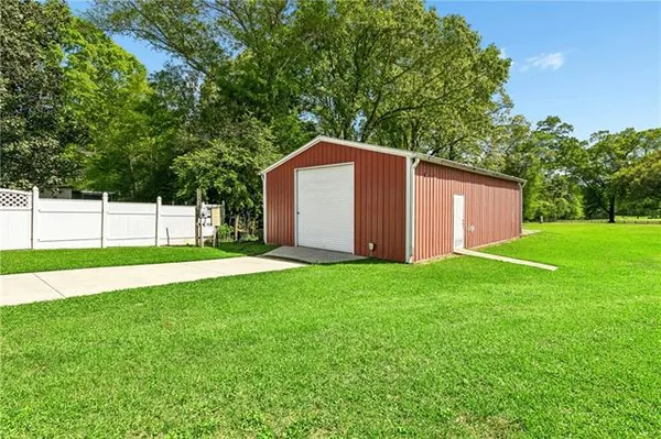 $375,000 | 18252 Highway 16, Amite, LA 70422