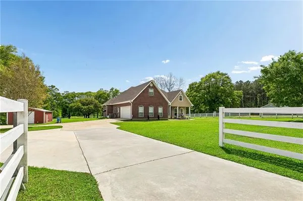 $375,000 | 18252 Highway 16, Amite, LA 70422