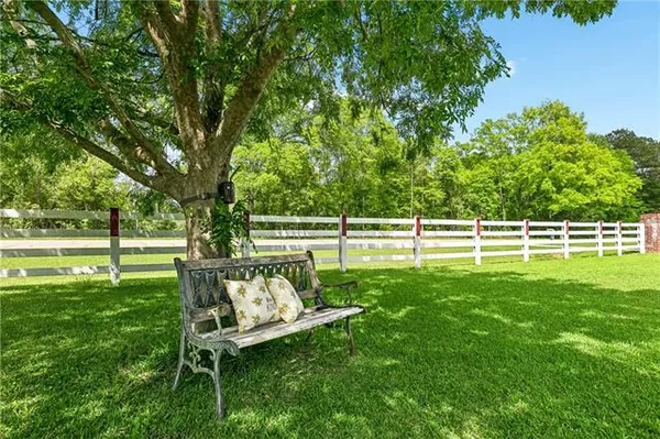 $375,000 | 18252 Highway 16, Amite, LA 70422