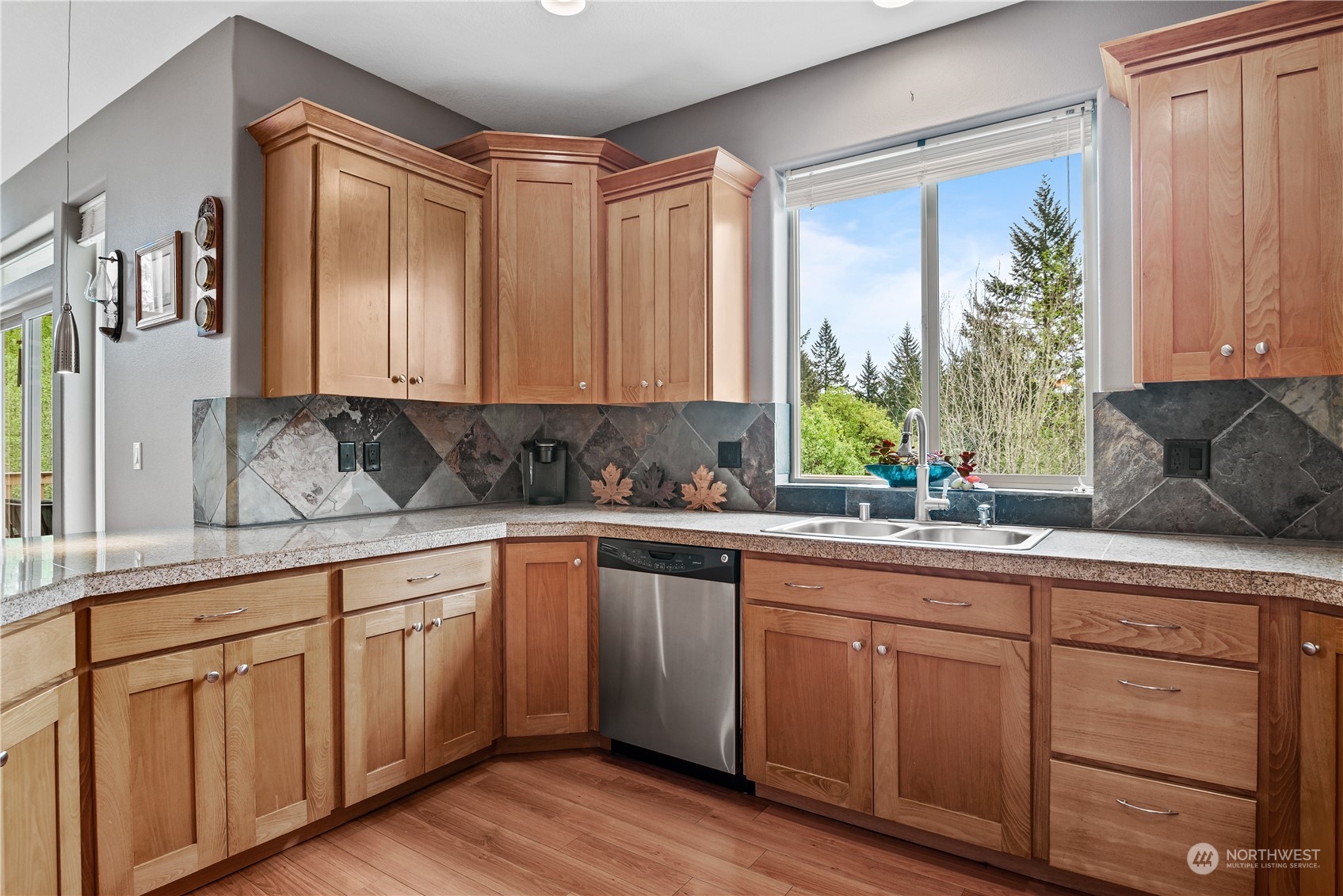 274 Witherbee Road Kelso, WA 98626 - Photo 8 of 40 Gallery Image 8