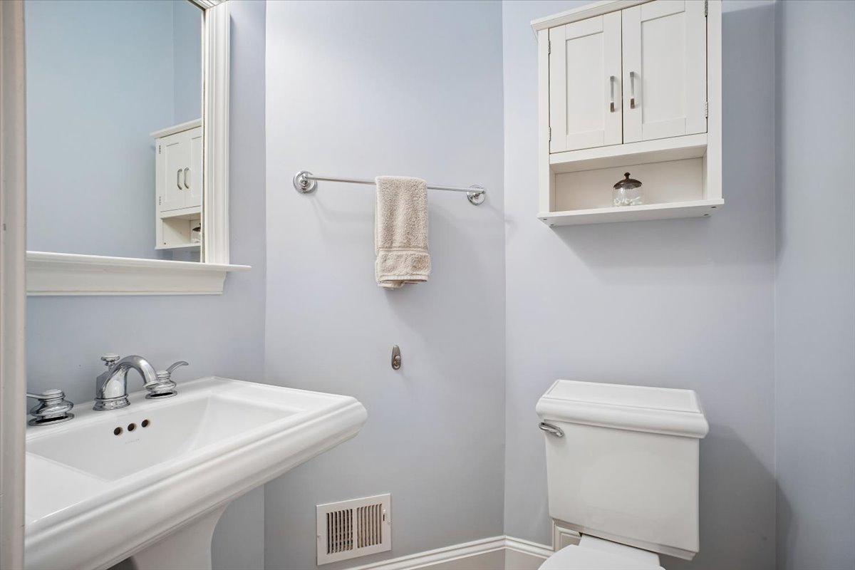412 Pendleton Street Alexandria, VA 22314 - Photo 21 of 48 Half bath on main level