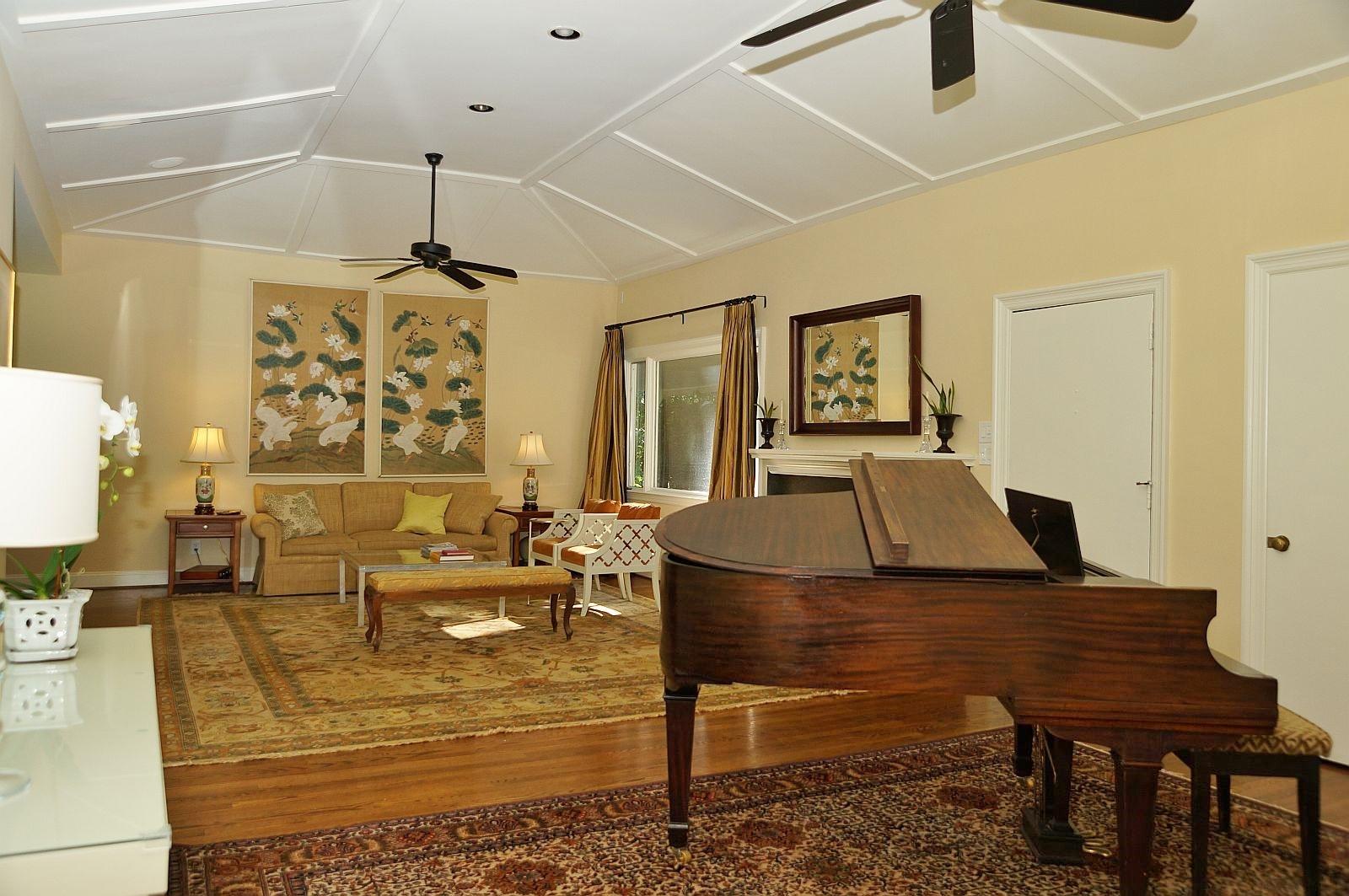 3151 West Ridge Road Southwest Roanoke, VA 24014 - Photo 14 of 61 DSC05229