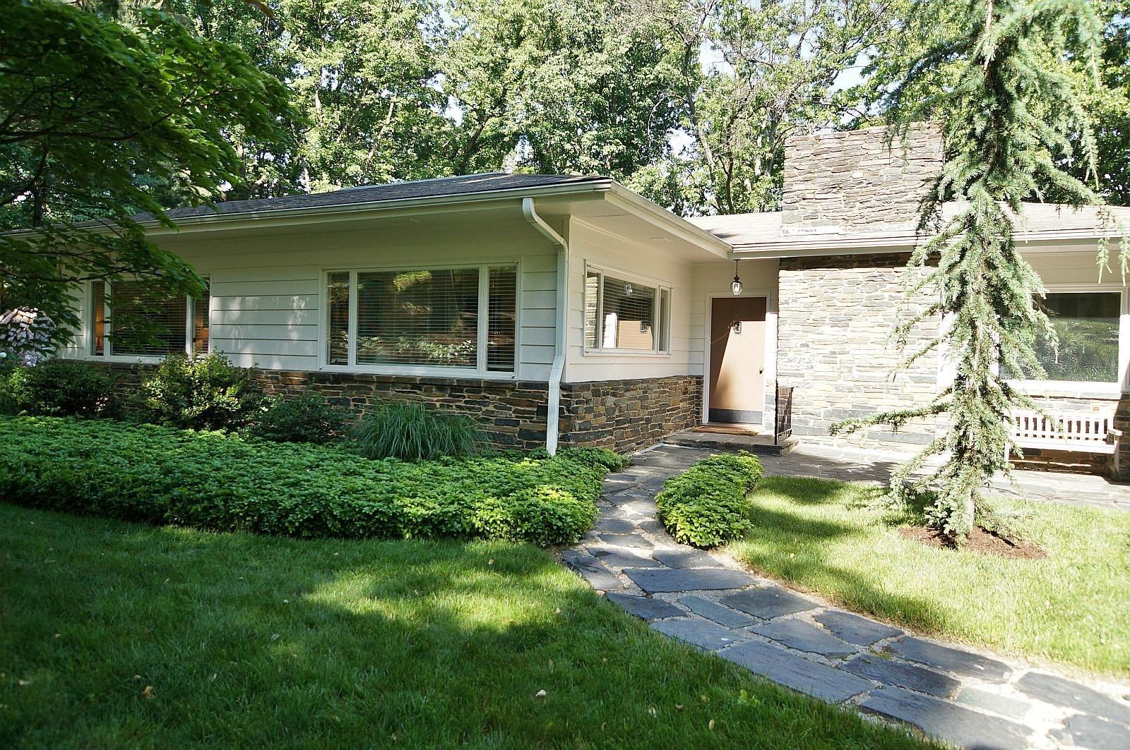 3151 West Ridge Road Southwest Roanoke, VA 24014 - Photo 8 of 61 3