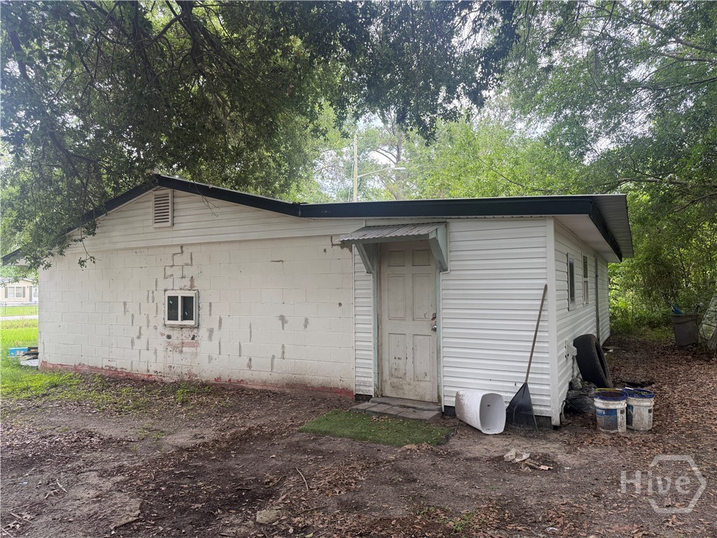 353 Beaufort Road Savannah, GA 31419 - Photo 2 of 3
