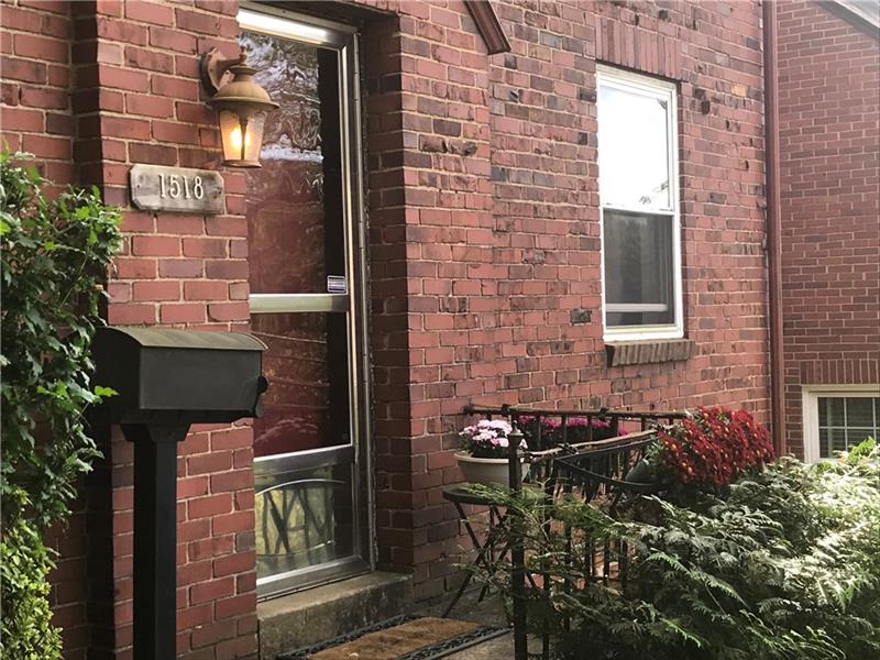 1518 Collins Road Pittsburgh, PA 15221 - Photo 3 of 25 Look at the Character!