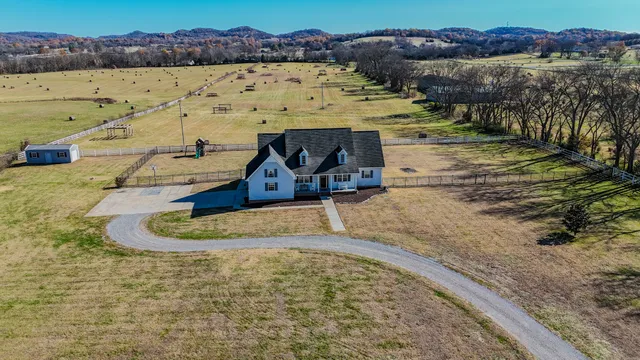 $639,900 | 776 Rock Springs Road, Castalian Springs, TN 37031