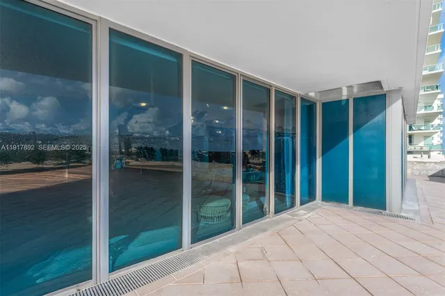 $2,590,000 | 6899 Collins Avenue, Unit 601, Miami Beach, FL 33141