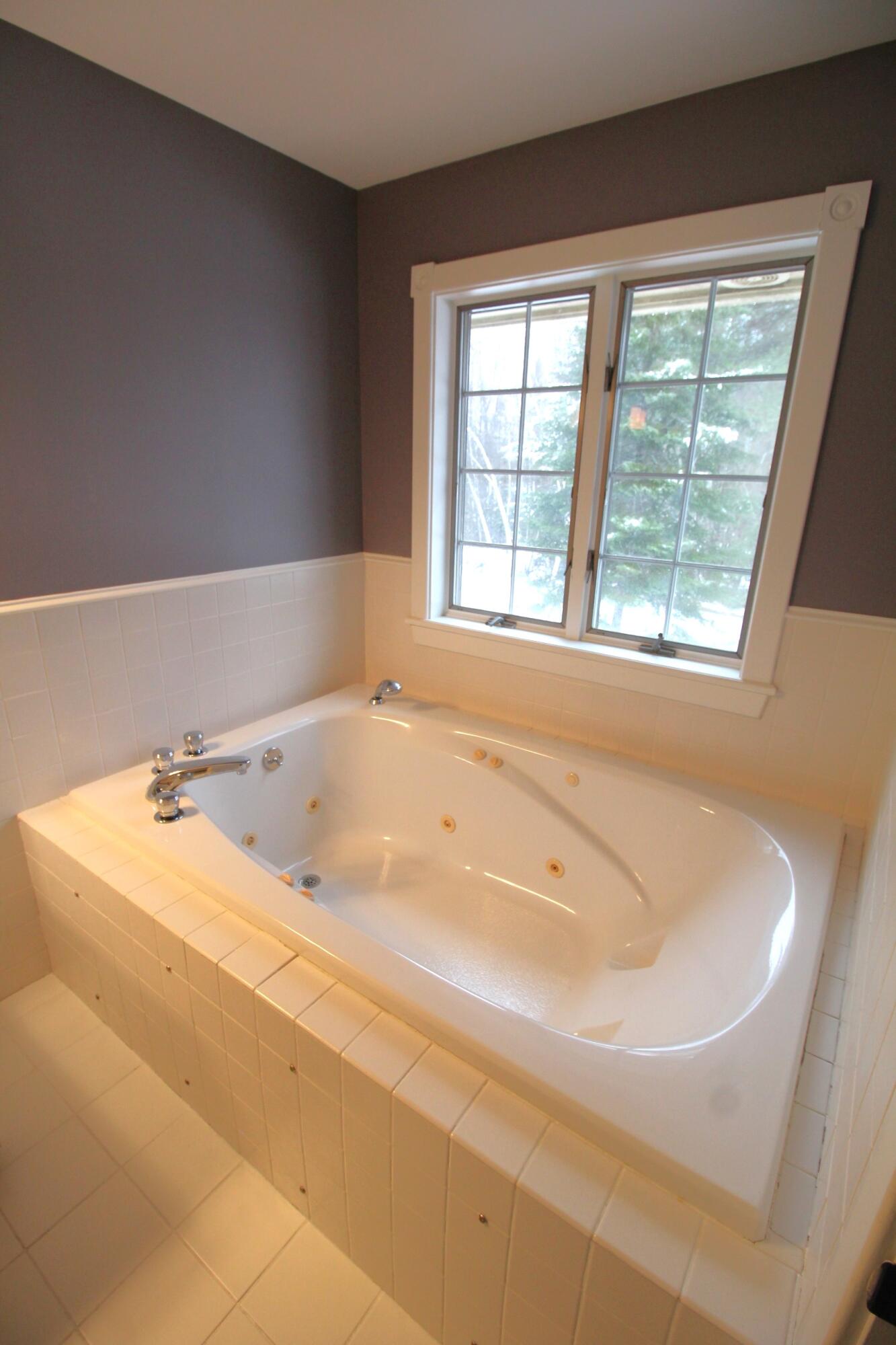 198 County Road Turner, ME 04282 - Photo 37 of 80 36. Whirlpool Tub