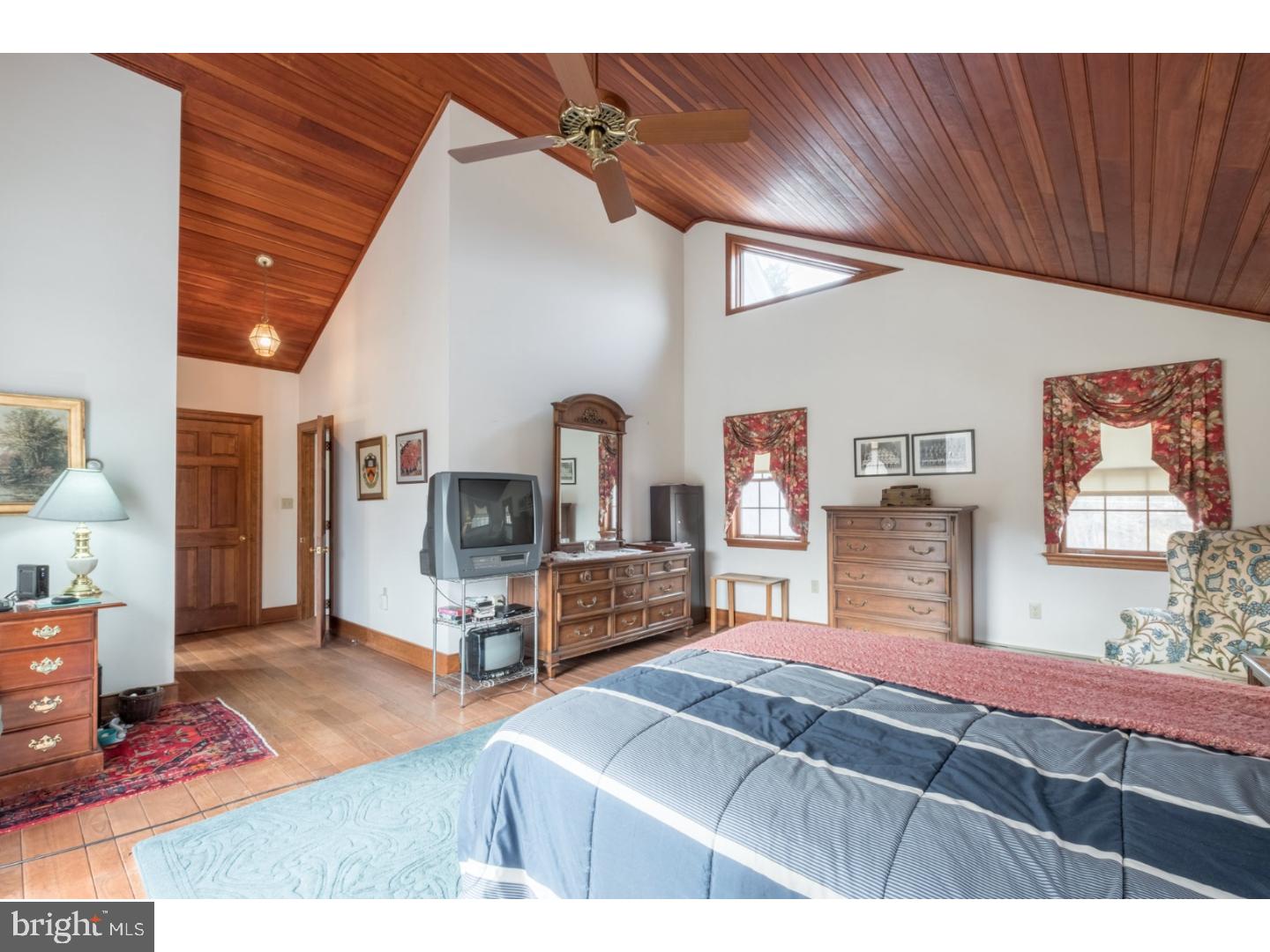 160 Hill Road Elverson, PA 19520 - Photo 16 of 25 Gallery Image 16