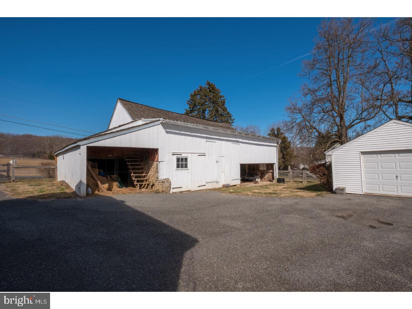 160 Hill Road Elverson, PA 19520 - Photo 7 of 25 Gallery Image 7