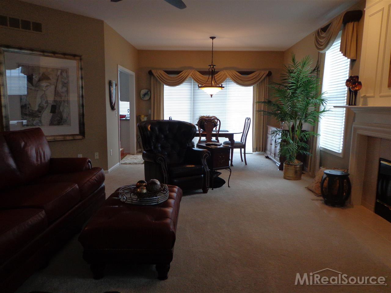 1346 Copper Circle Rochester, MI 48306 - Photo 3 of 24