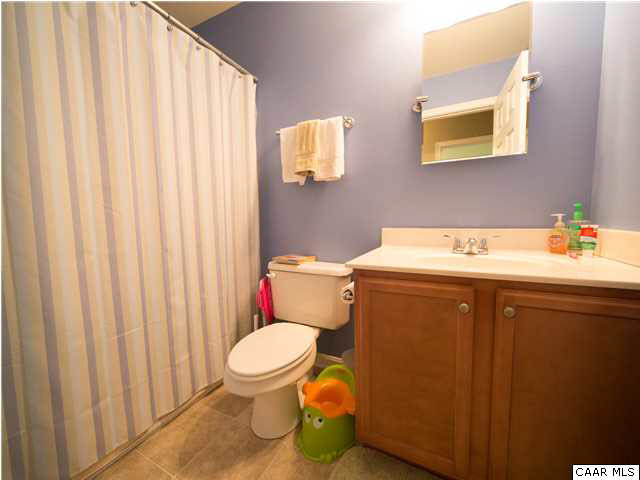 160 Greene Acres Road South Stanardsville, VA 22973 - Photo 14 of 34 Hall Bath