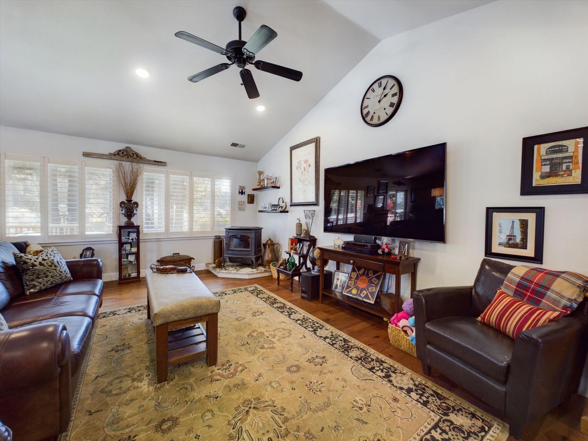 178 Grayland Heights Road Rio Dell, CA 95562 - Photo 8 of 52 a living room with furniture and a flat screen tv