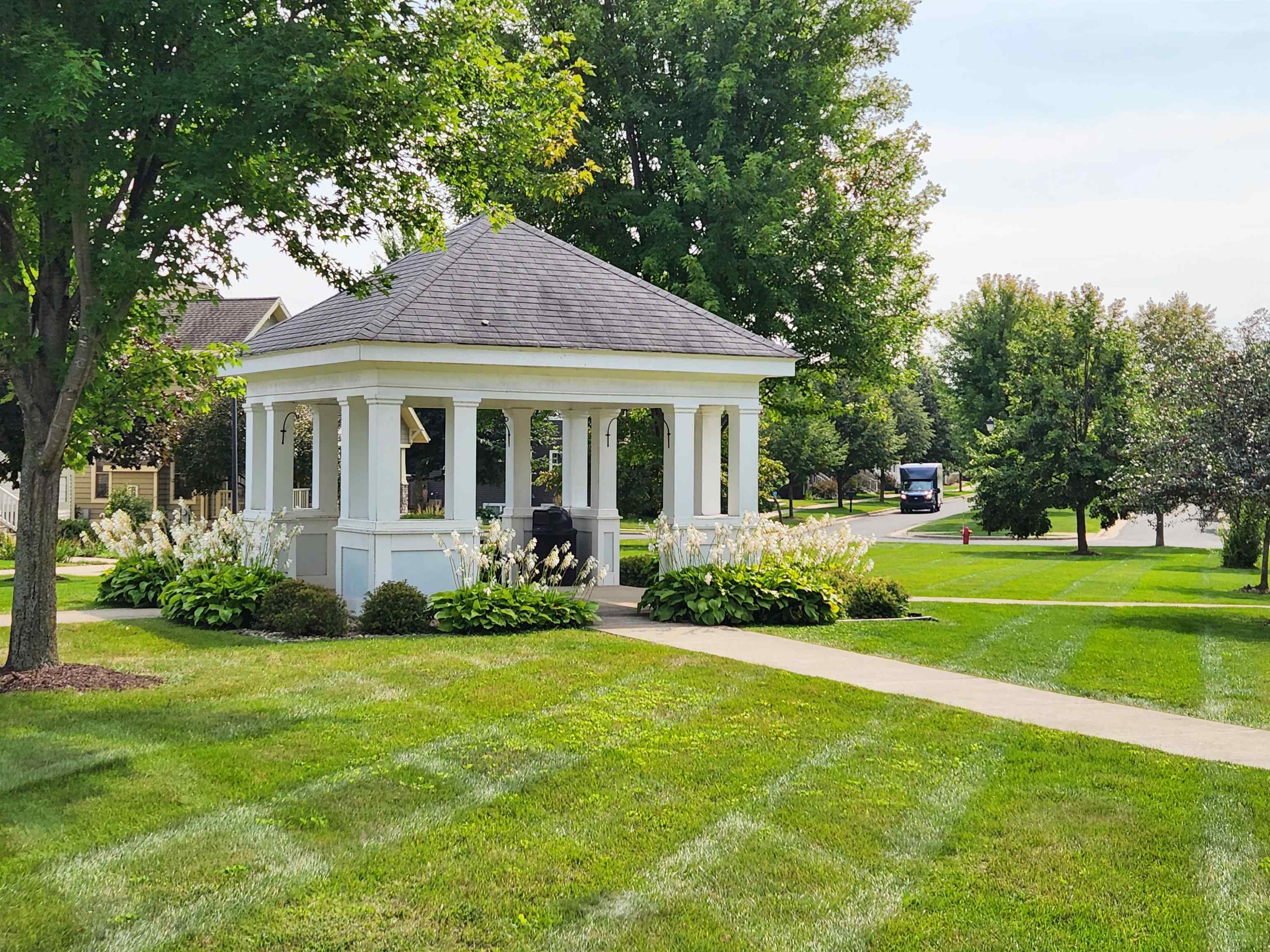 3118 Hope Street Sun Prairie, WI 53590 - Photo 2 of 5