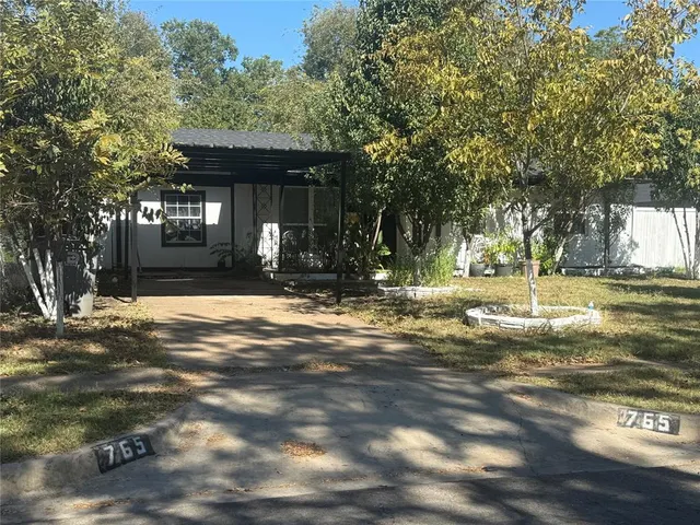 $280,000 | 765 Ivywood Drive, Dallas, TX 75232