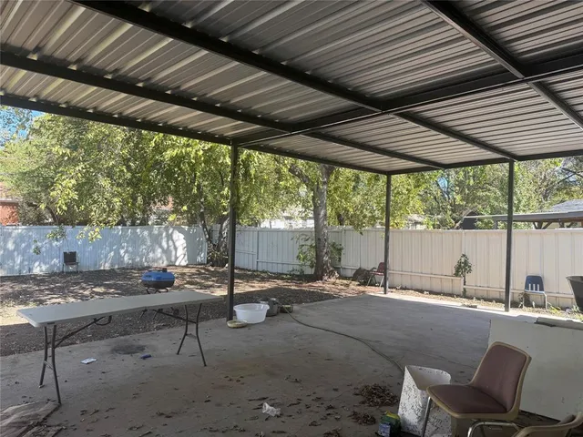 $280,000 | 765 Ivywood Drive, Dallas, TX 75232