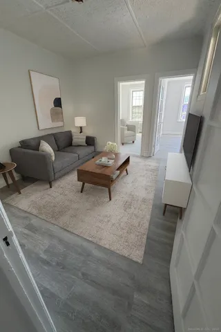 $3,500 | 351 Greenwich Avenue, Unit 3, Greenwich, CT 06830