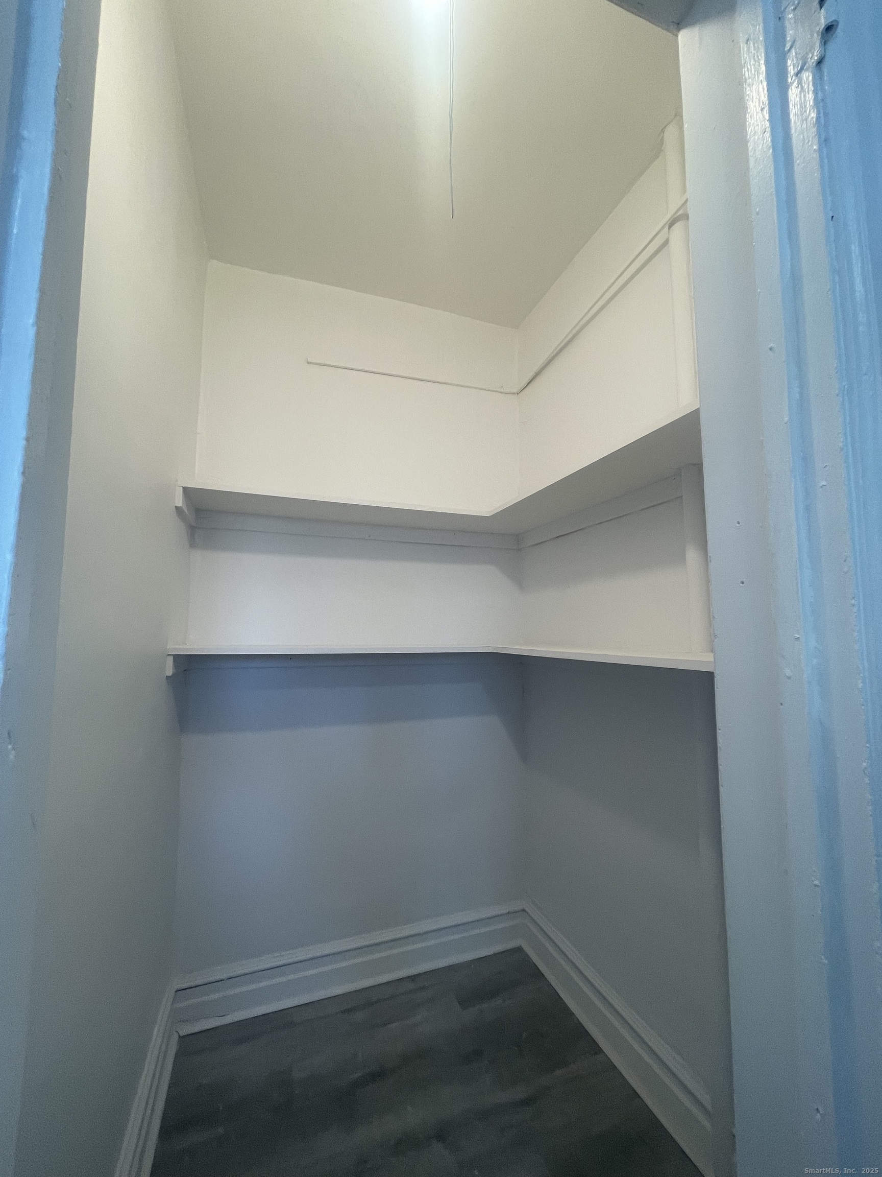 351 Greenwich Avenue, Unit 3 Greenwich, CT 06830 - Photo 8 of 8 a view of small space