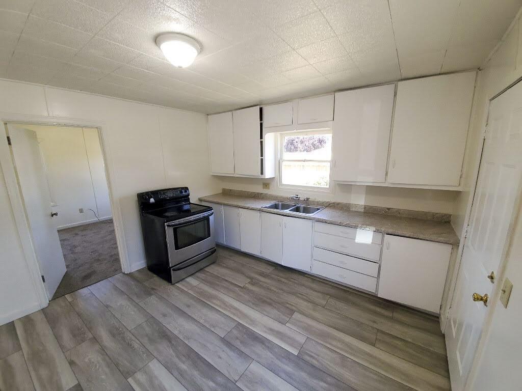 80-82 Ash Street Rio Dell, CA 95562 - Photo 5 of 35