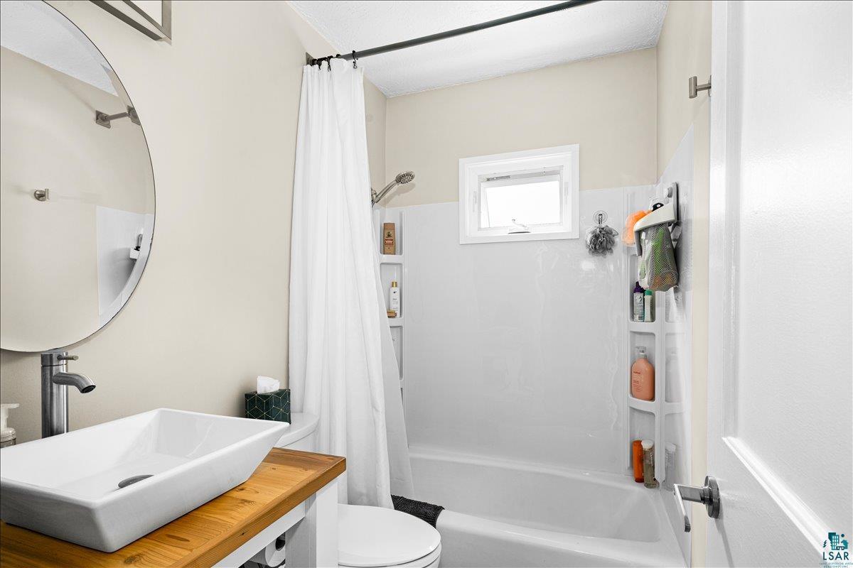 240 West Redwing Street Duluth, MN 55803 - Photo 9 of 35
