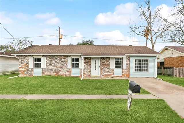 $215,000 | 2649 Dove Avenue, Marrero, LA 70072