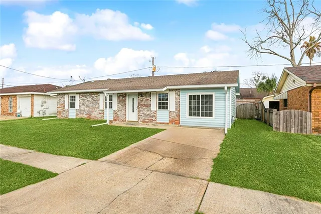 $215,000 | 2649 Dove Avenue, Marrero, LA 70072