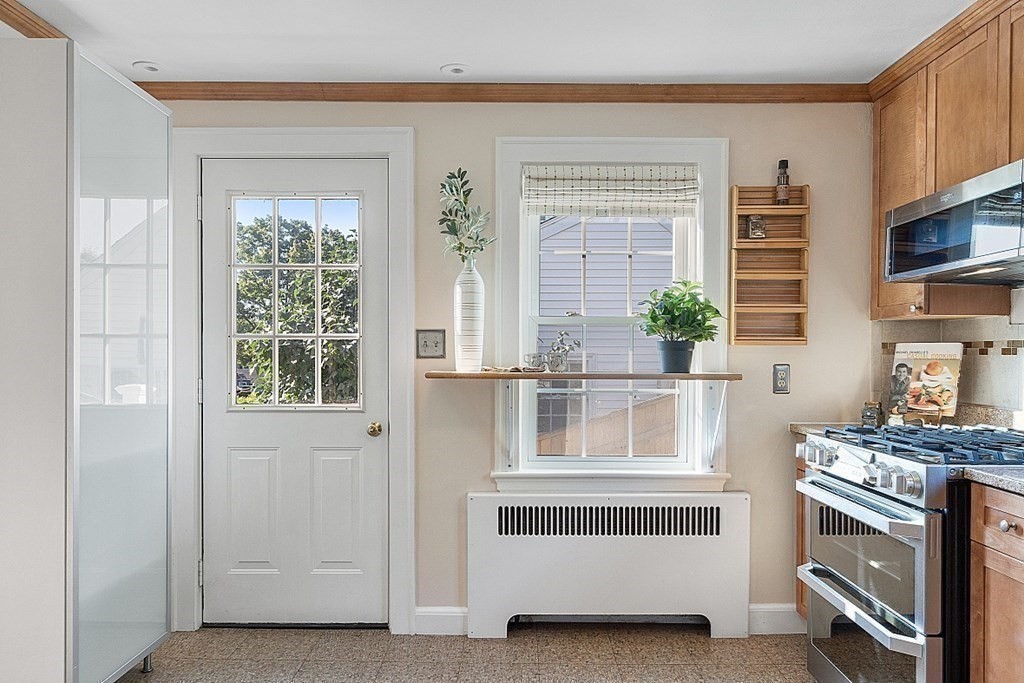 15 Gilmore Road Belmont, MA 02478 - Photo 9 of 26 Gallery Image 9