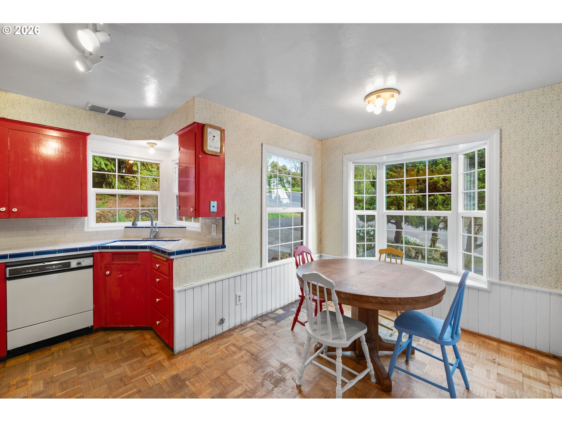 2231 Southwest Martha Street Portland, OR 97239 - Photo 14 of 47