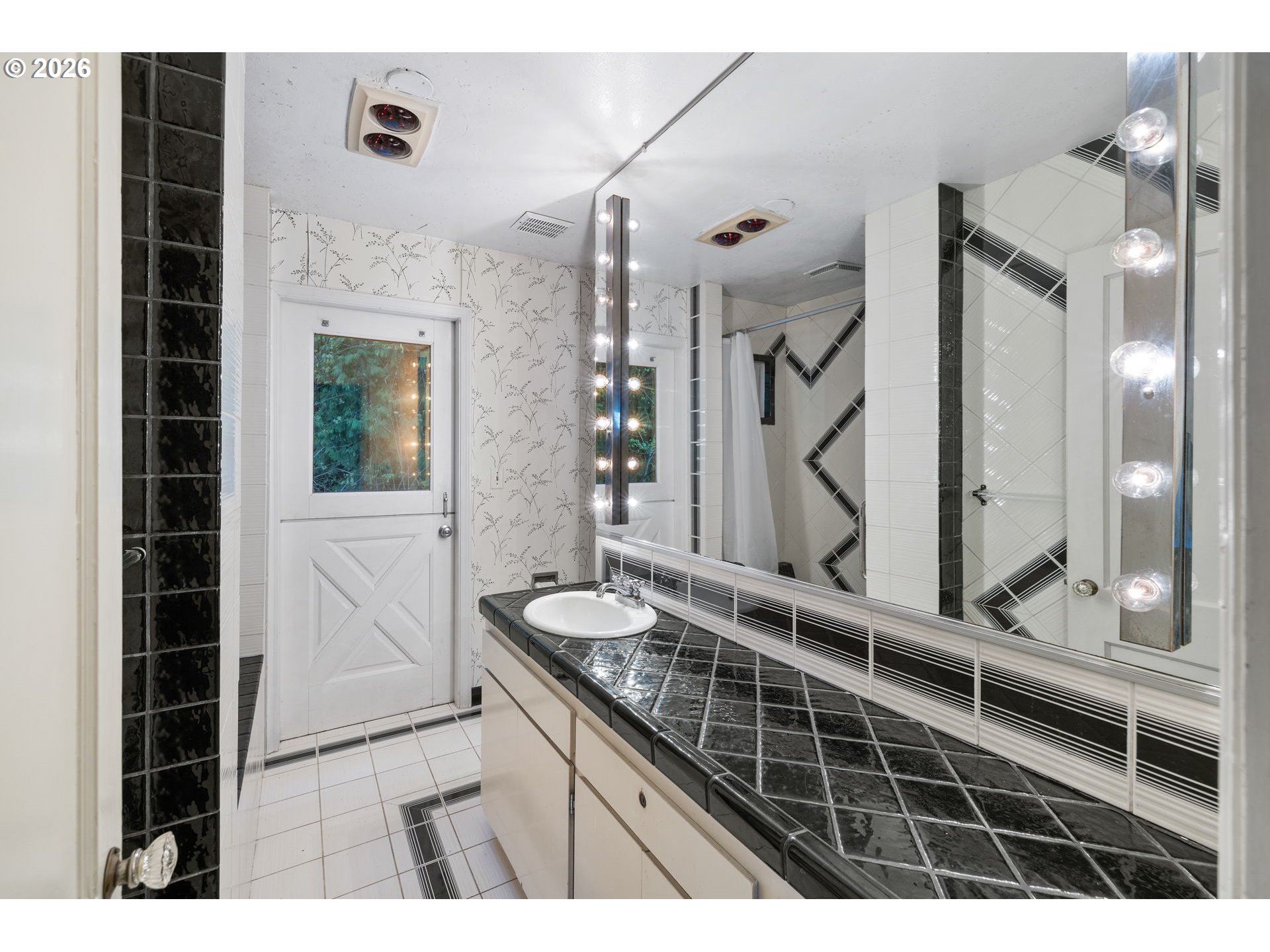 2231 Southwest Martha Street Portland, OR 97239 - Photo 19 of 47