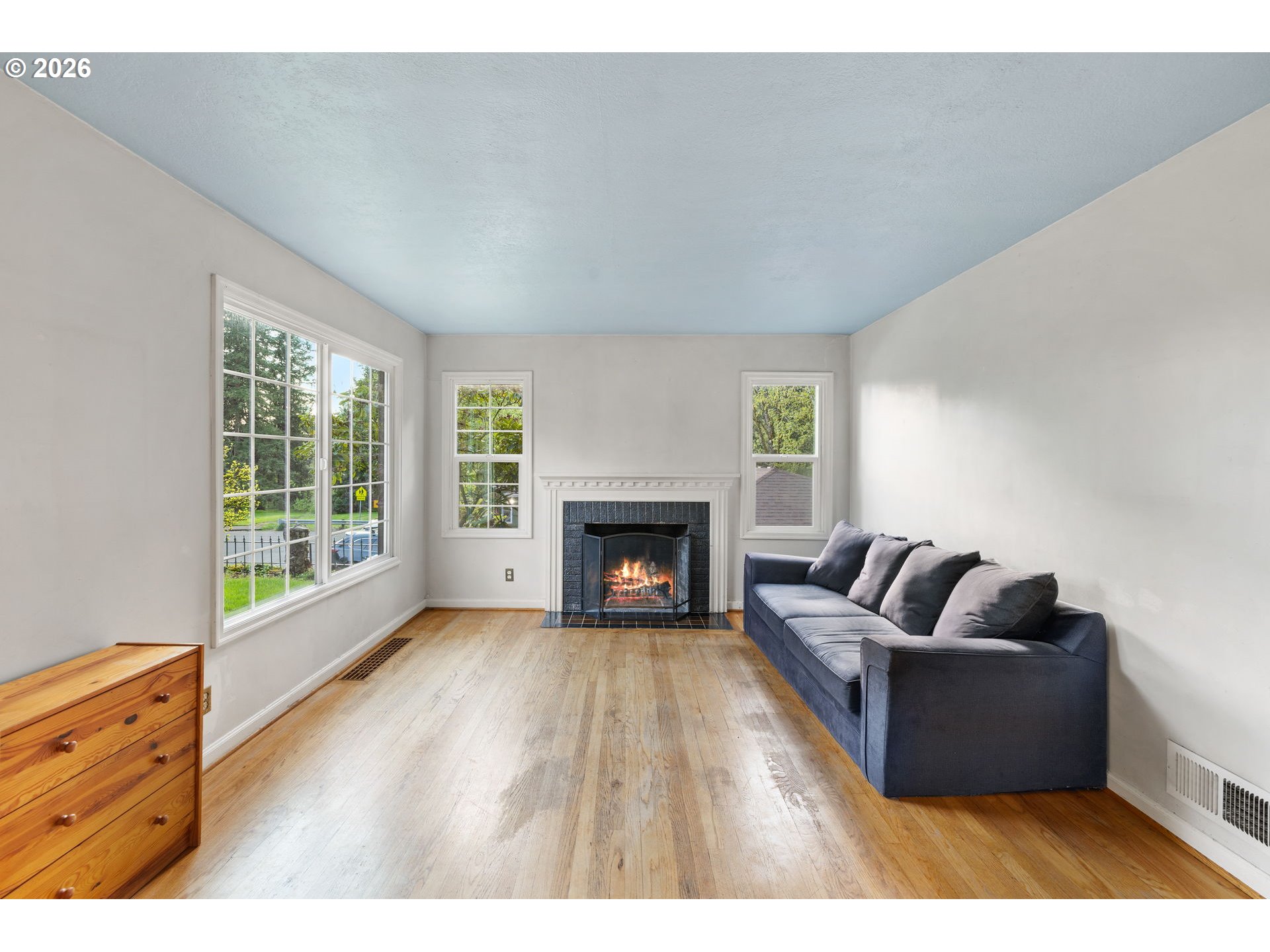 2231 Southwest Martha Street Portland, OR 97239 - Photo 8 of 47