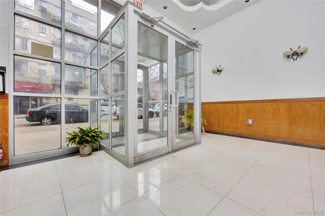 $728,000 | 132-36 Pople Avenue, Unit 3A | Flushing