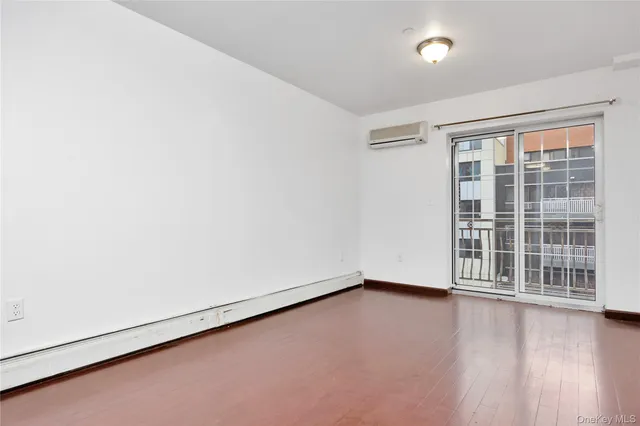 $728,000 | 132-36 Pople Avenue, Unit 3A | Flushing
