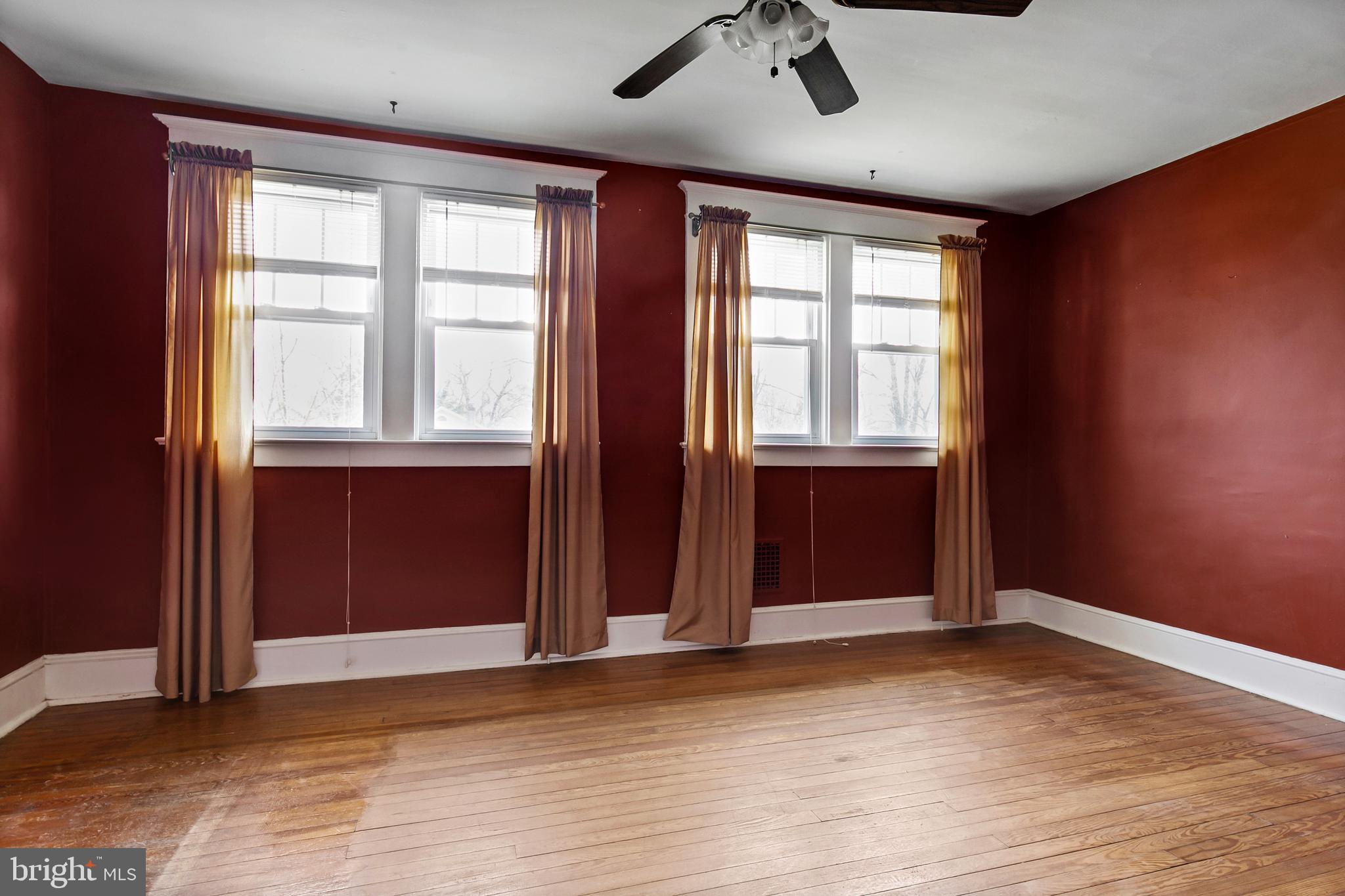 303 2nd Street Riverton, NJ 08077 - Photo 19 of 32 Bedroom 1