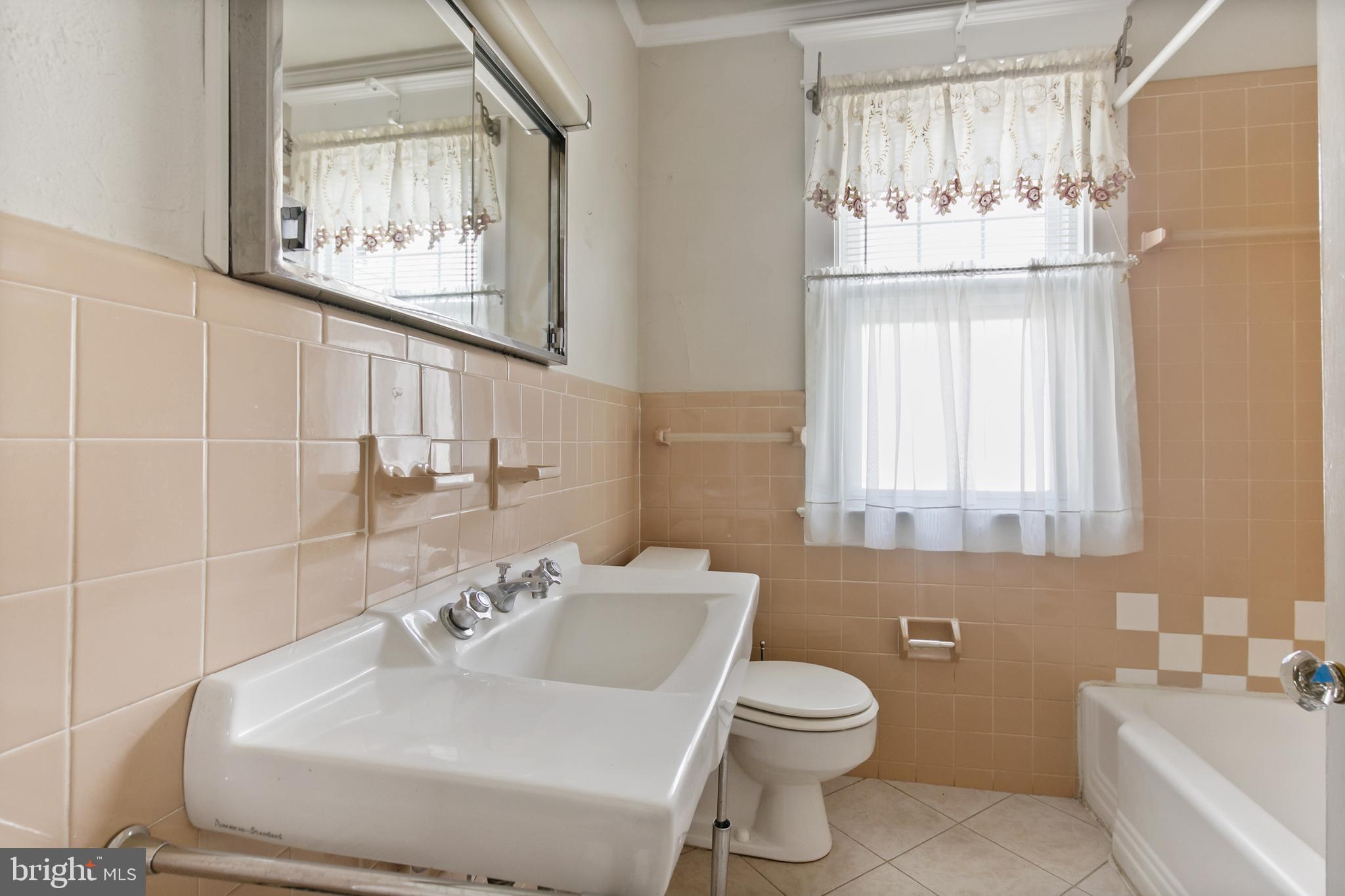 303 2nd Street Riverton, NJ 08077 - Photo 24 of 32 Bathroom