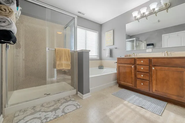 $830,000 | N42W22833 Beacon Court, Pewaukee, WI 53072