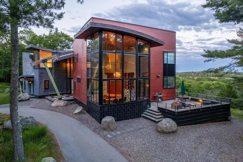 $7,900,000 | 370 Summer Street, Manchester, MA 01944