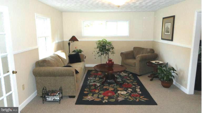 6205 Arkendale Road Alexandria, VA 22307 - Photo 11 of 26 Interior (General)
