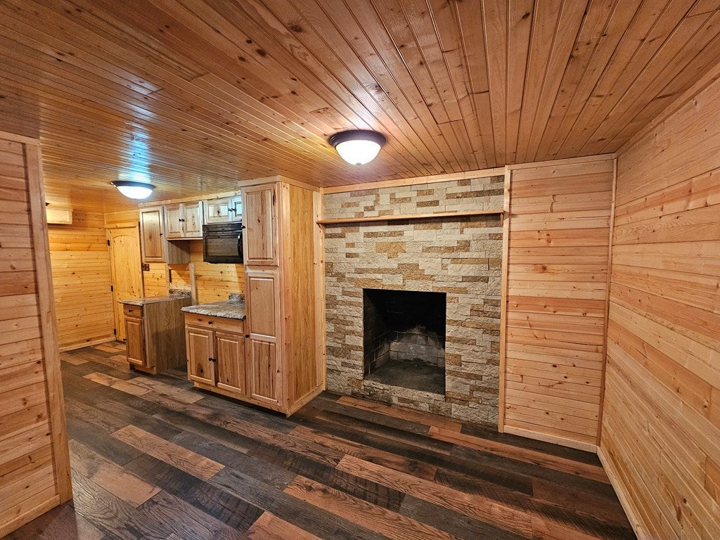 2485 Riverside Road Marion, VA 24354 - Photo 29 of 44 Gallery Image 29