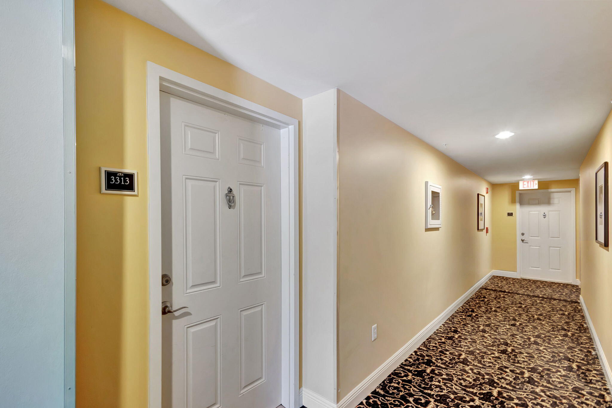 4903 Midtown Lane, Unit 3313 Palm Beach Gardens, FL 33418 - Photo 35 of 81 Hallway