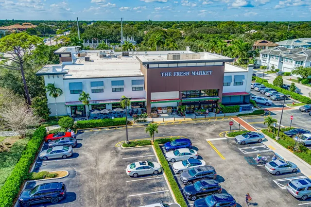 $3,500 | 4903 Midtown Lane, Unit 3313, Palm Beach Gardens, FL 33418