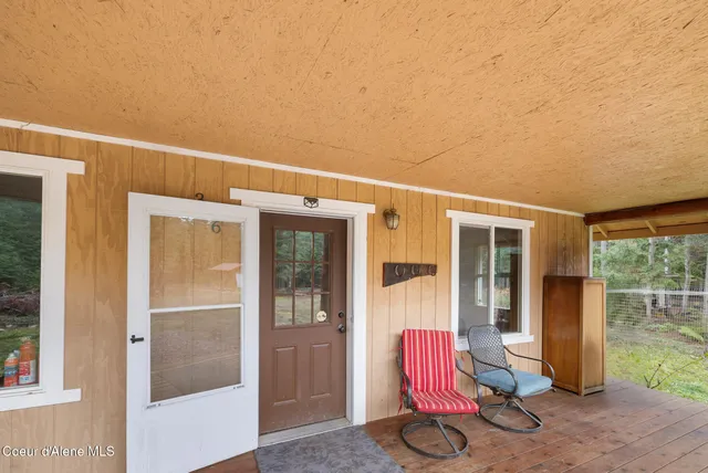 $379,900 | 346 Old Range Road, Clark Fork, ID 83811