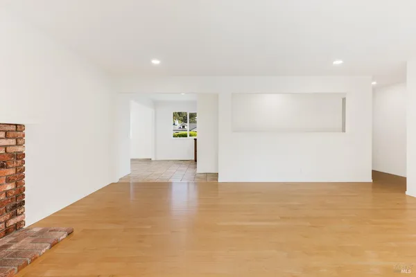 $1,050,000 | 19356 Orange Avenue, Sonoma, CA 95476