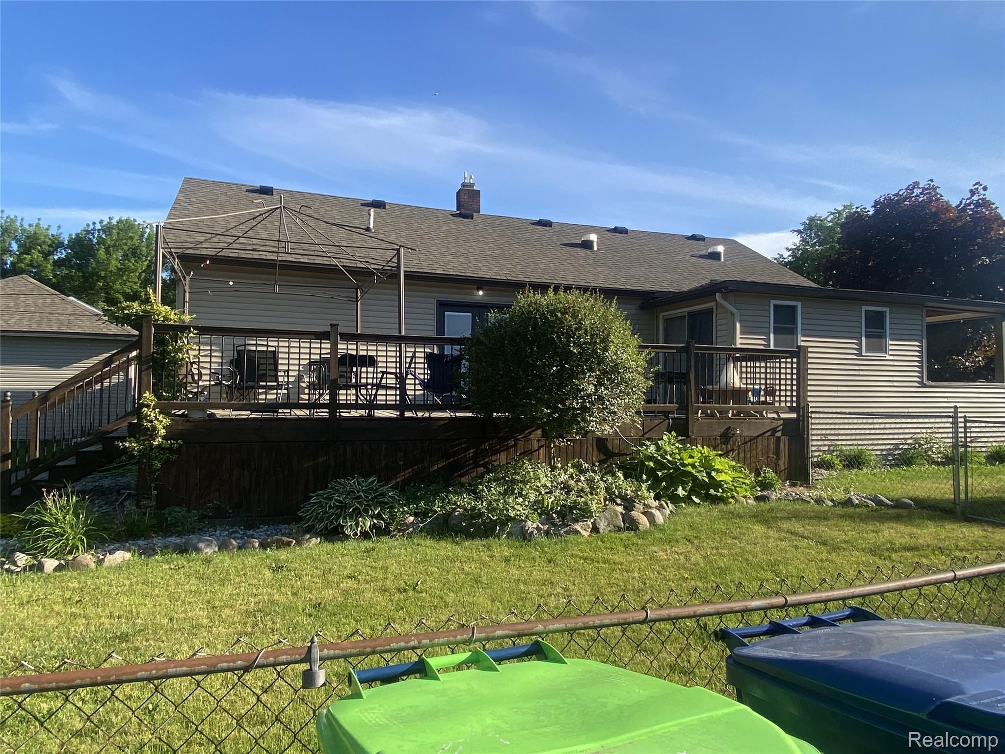 809 Stanton Street Bay City, MI 48708 - Photo 15 of 34 16.jpeg