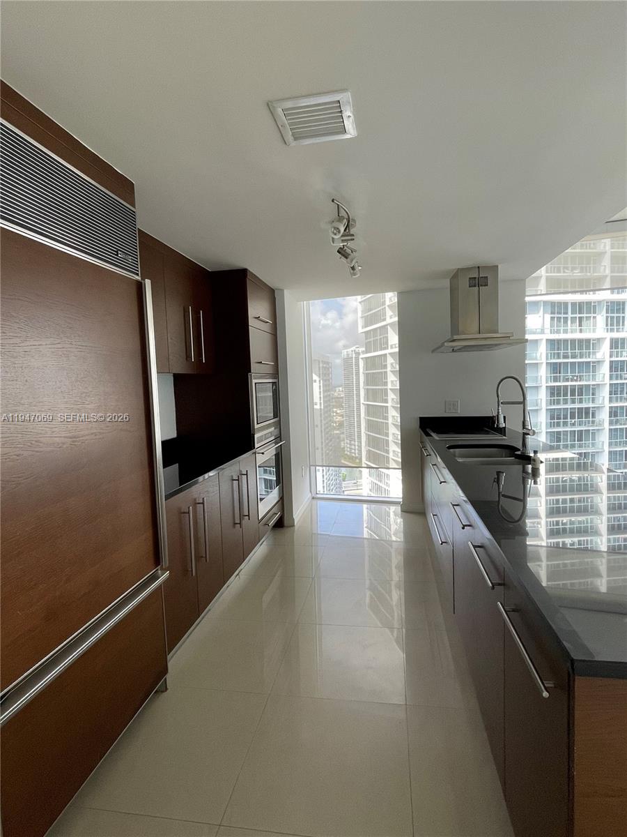 495 Brickell Avenue, Unit 3810 Miami, FL 33131 - Photo 16 of 21