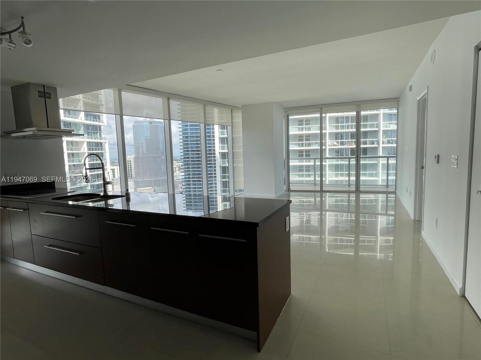 495 Brickell Avenue, Unit 3810 Miami, FL 33131 - Photo 2 of 21