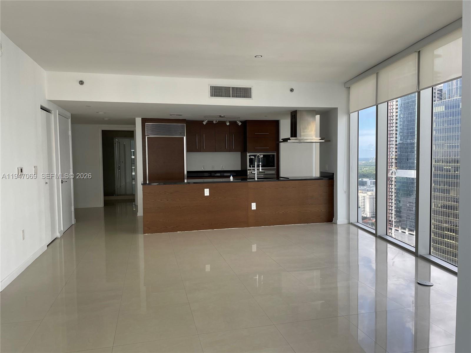 495 Brickell Avenue, Unit 3810 Miami, FL 33131 - Photo 7 of 21
